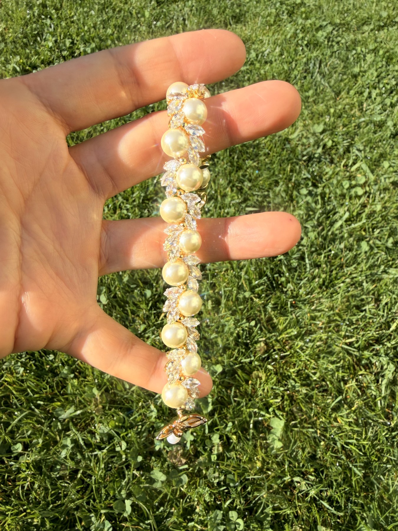 Champagner-Perlenarmband mit Kristallen — YAROGO