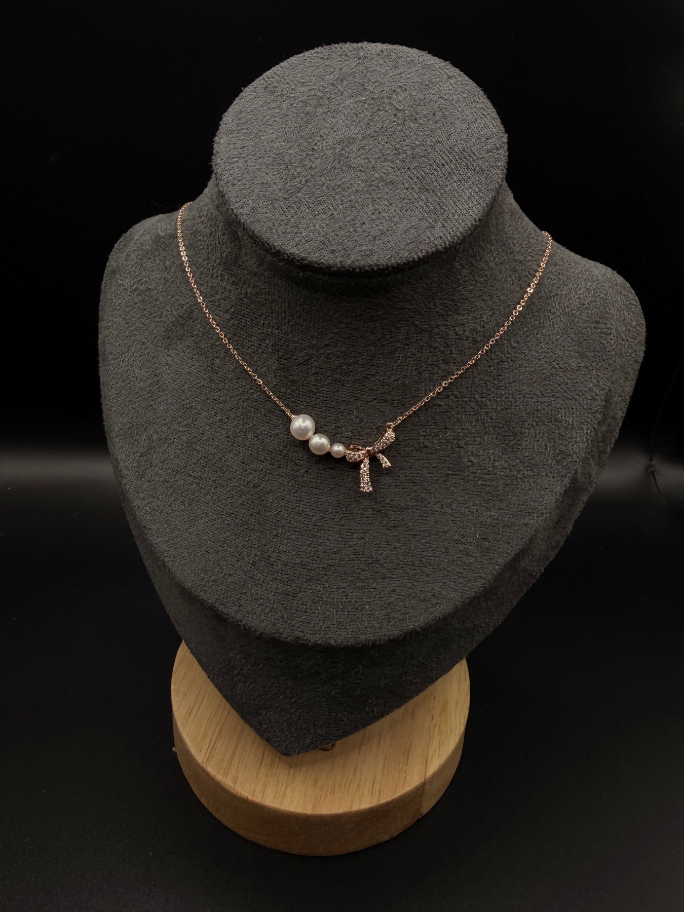 Perlenkette mit Schleife — YAROGO